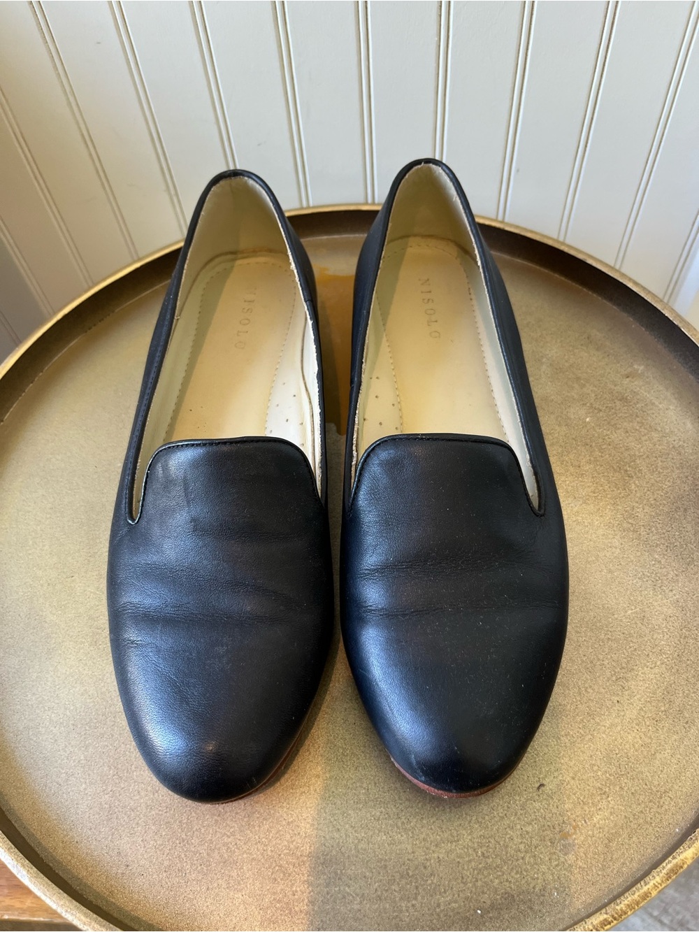 NISOLO EVERYDAY SLIP ON LEATHER LOAFERS IN BLACK | SIZE: 8.5 | EUC